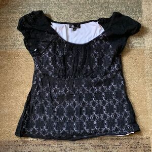 Women’s AB Studio Cute Little Black and White Lined Lace Top - Size Large